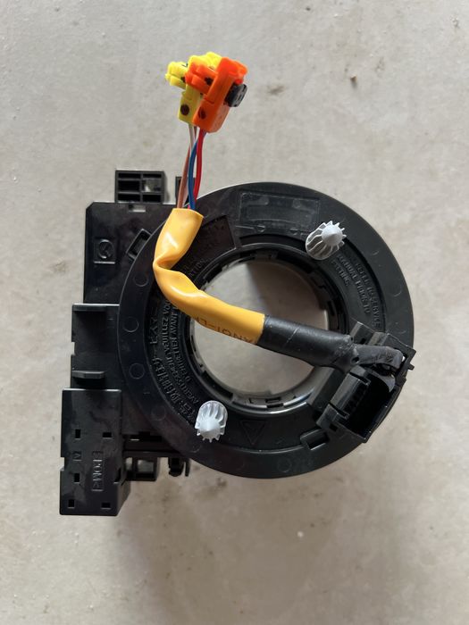 Продам під рульовий Шлейф airbeg руля Mazda 3 - 6 2015 р