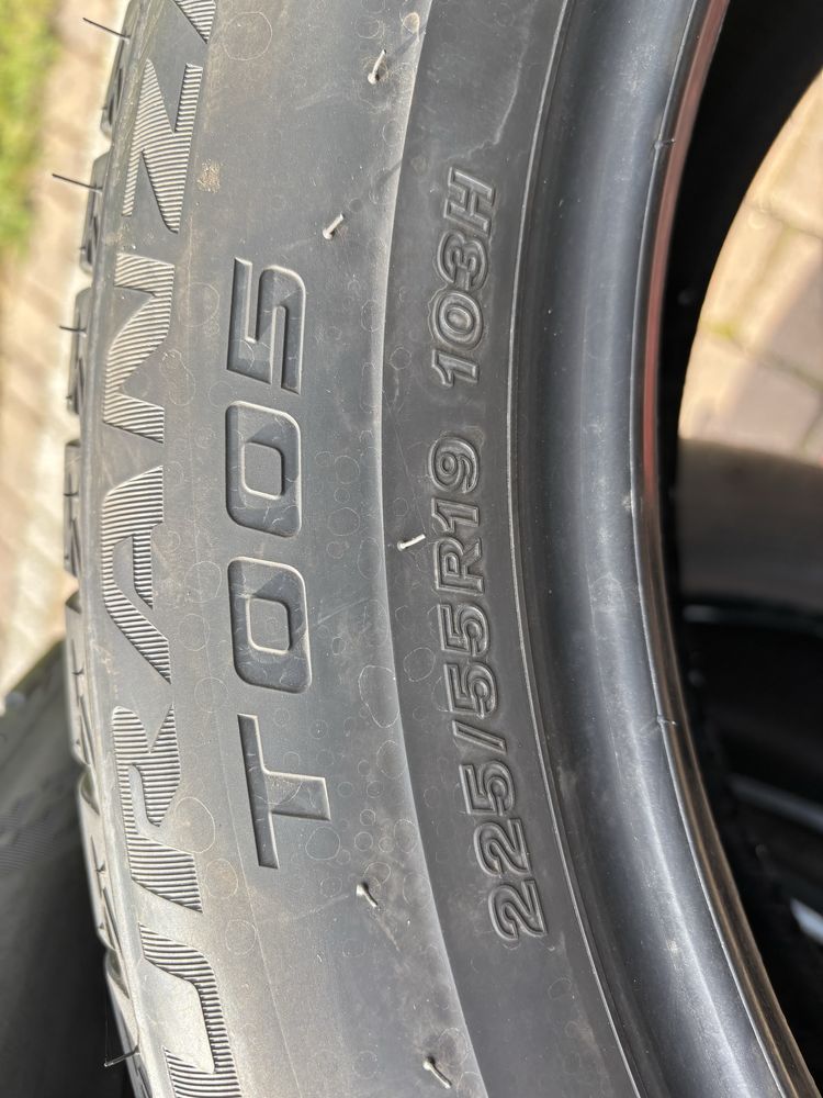 225/55/19 bridgestone demo