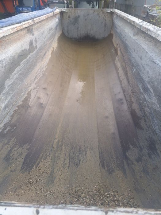 Naczepa stalowa schwarzmuller 26m3