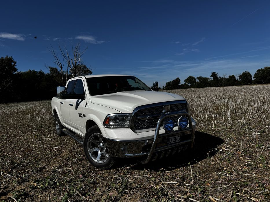 Dodge Ram 1500 5.7 hemi 4x4 Laramie crew cab