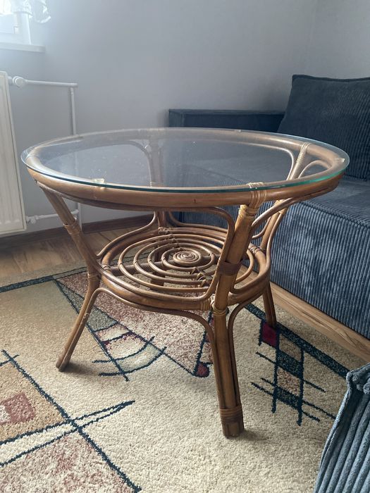 Sprzedam wiklinowy stolik