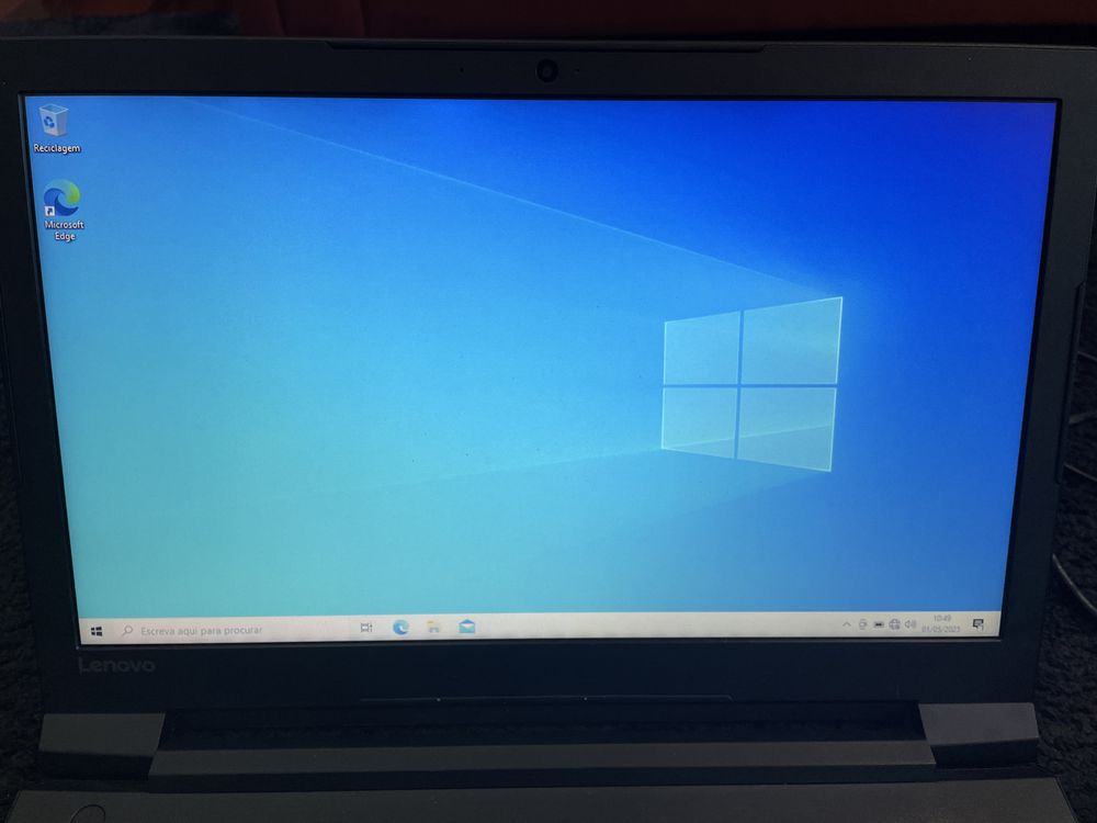 Portátil Lenovo V110