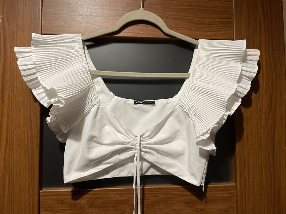 Bluzka crop top zara
