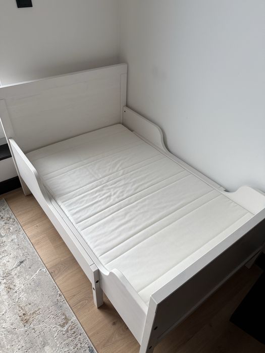Łóżko dziecięce IKEA SUNDVIK + materac + barierka – stan idealny
