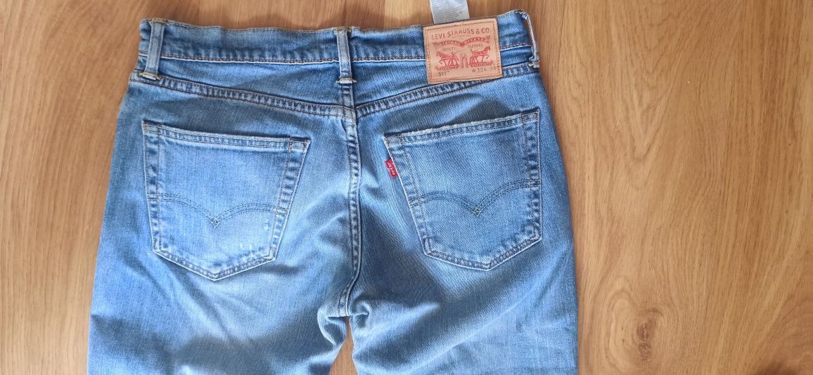 Spodnie używane zadbane męskie Levi's Strauss, rozmiar 32/34