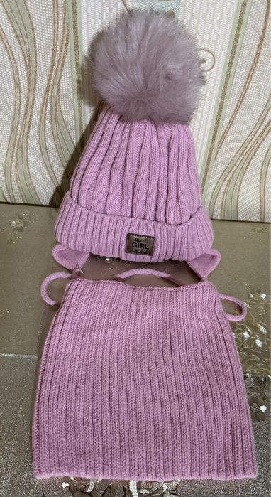 Зимова шапка для дівчинки, зимовий комплект