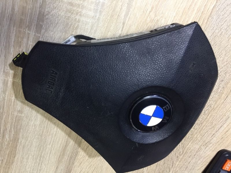 Airbag руля BMW 5-series E60 M54B22 2004