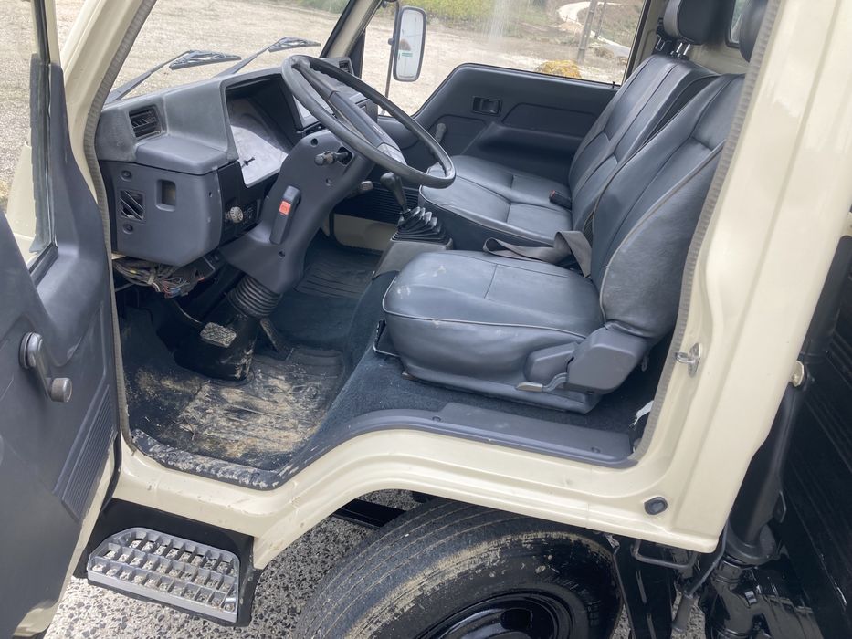 Mitsubishi Canter FÉ 331