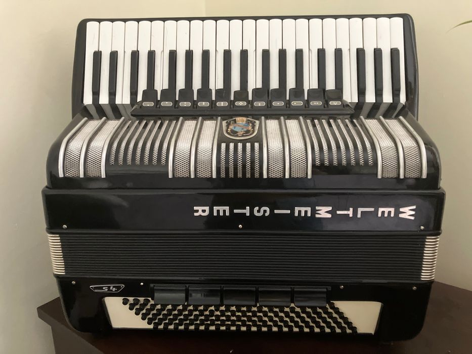Akordeon Weltmeister S4 120 basów