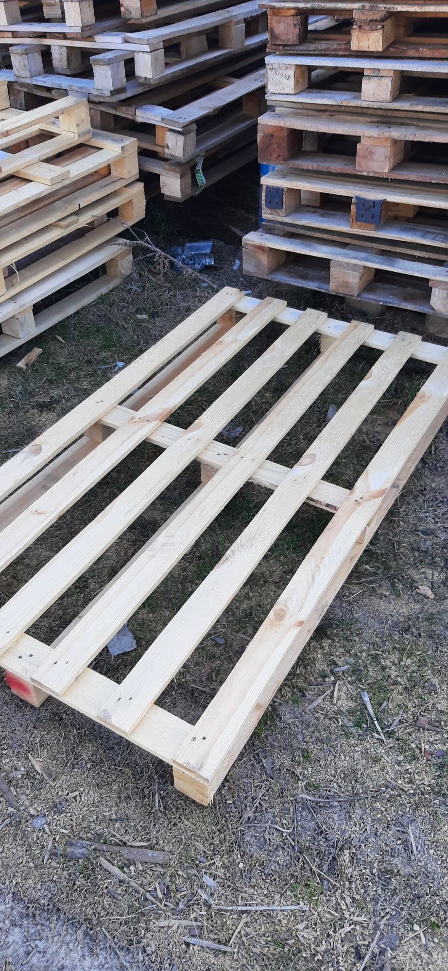 Palety szer. 80 do 100 na dł.200 do 250 cm
