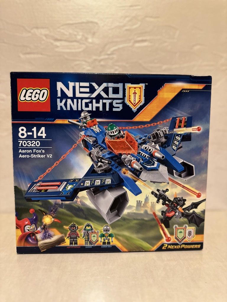 LEGO Nexo Knights 70320: Myśliwiec V2 Aarona