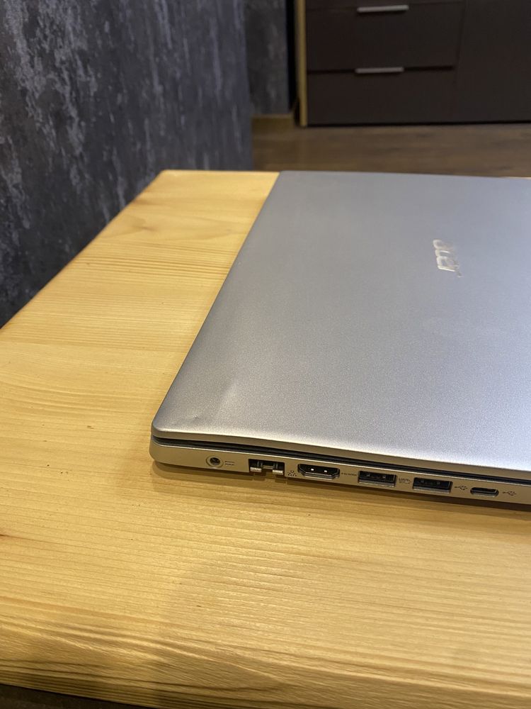 Ноутбук Acer Aspire 5