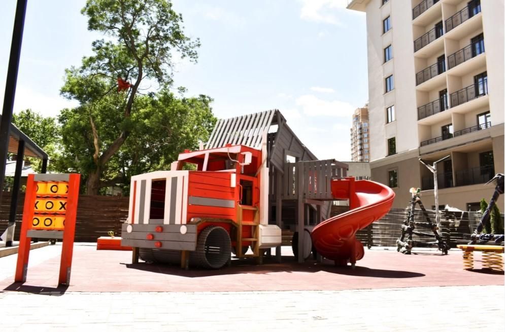 Продам 2 комн. квартиру в ЖК "Акрополь-3". Приморский р-н (928-559))