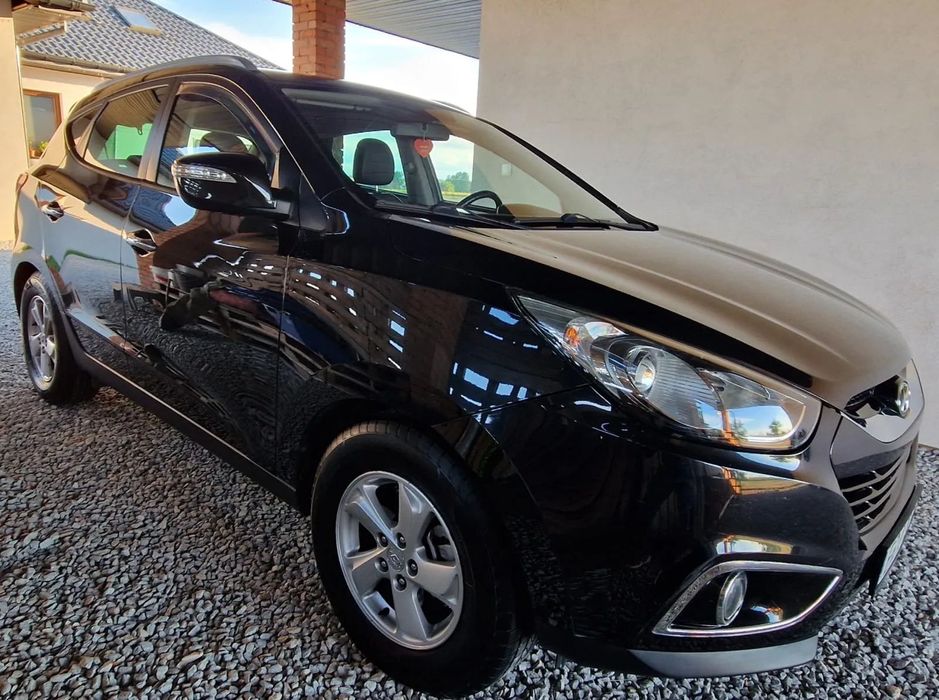 Hyundai ix35 4x4, 2.0 diesel, 152 tys., WEBASTO, NAVI, HAK, Climatronik, 2 kpl. kół