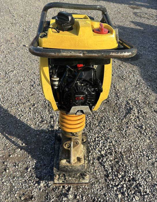 Skoczek spalinowy ubijak honda