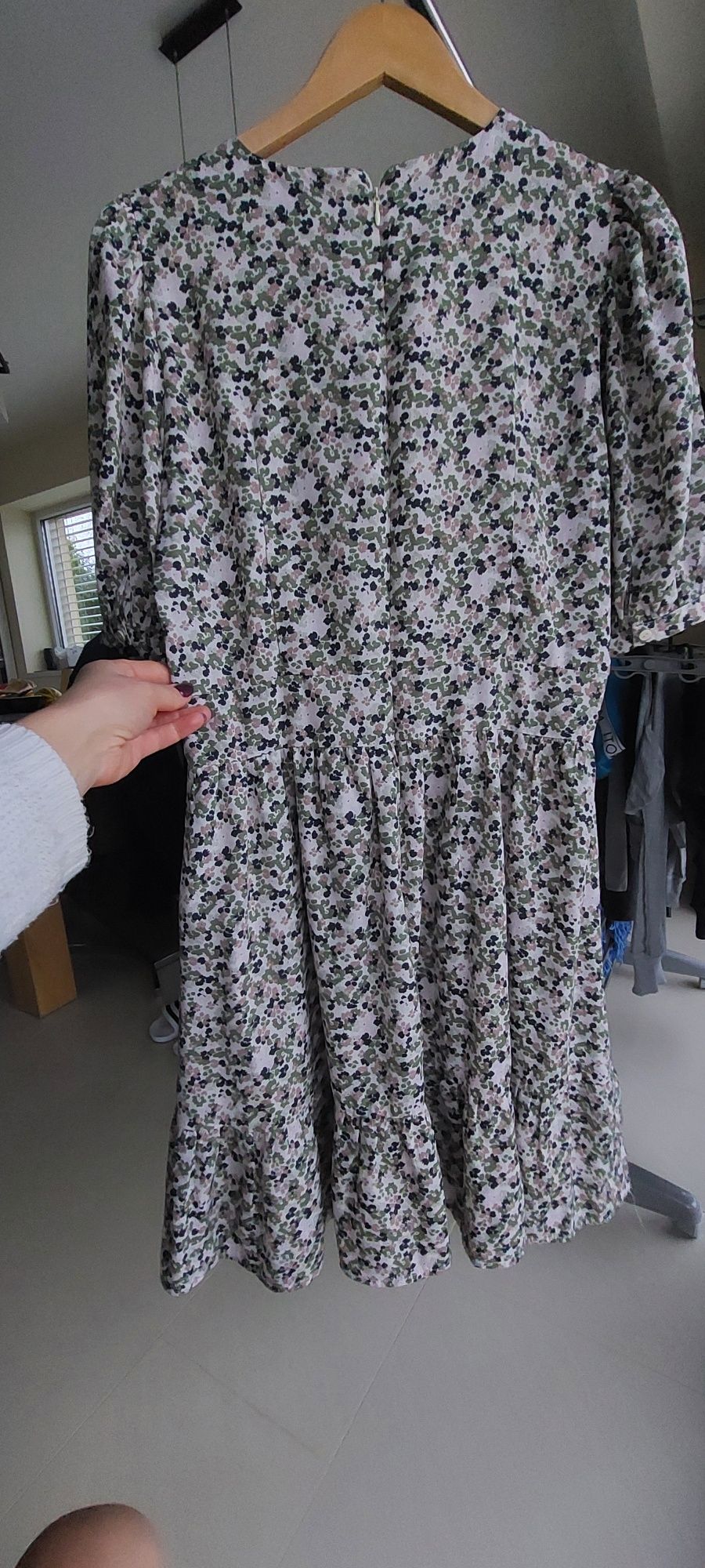 Sukienka  Femmestage Monnari
