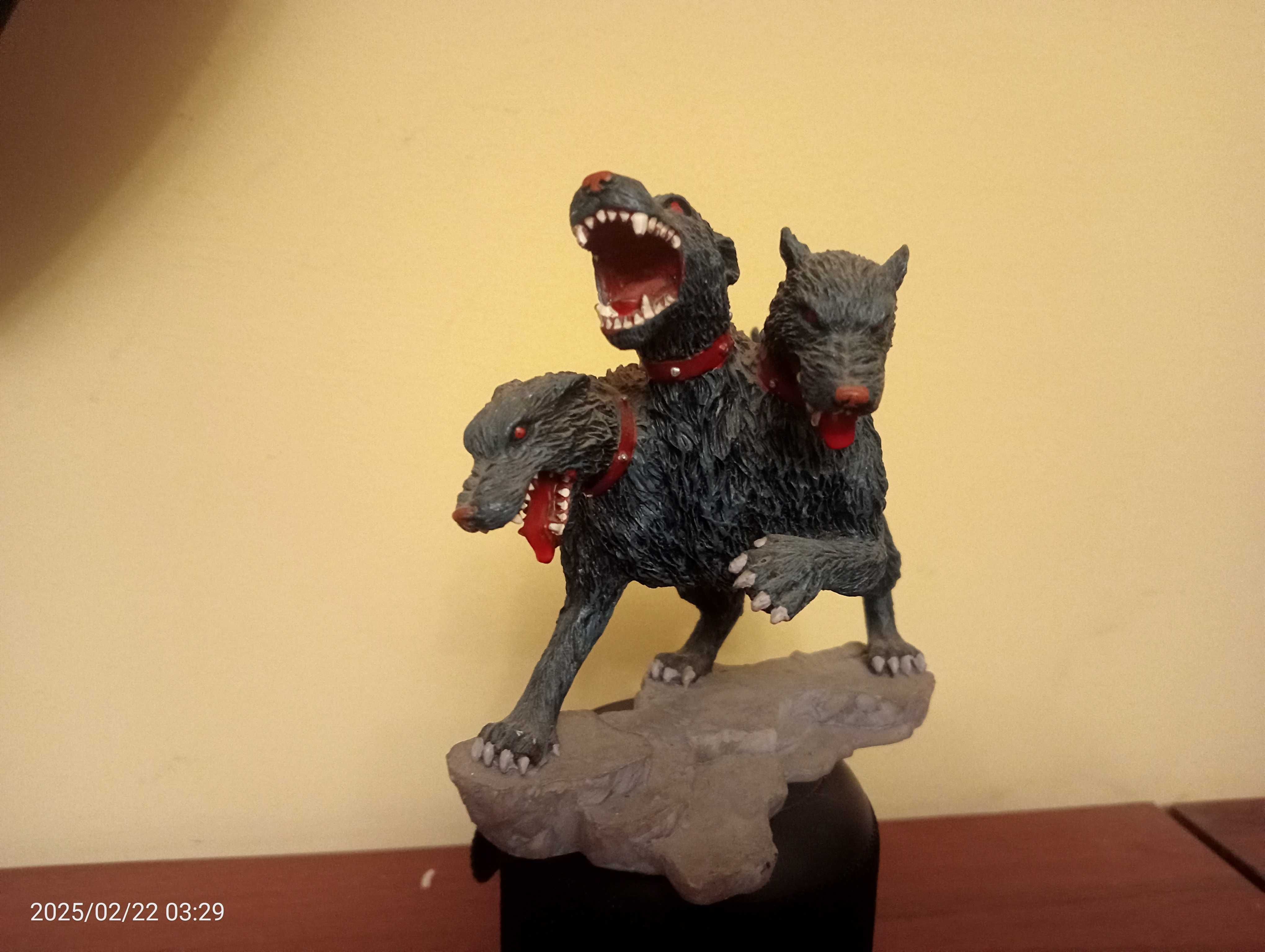 Figurka Harry Potter, Ceber, trójgłowy pies