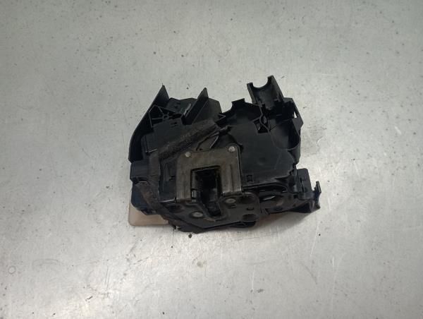 Fechadura / fecho porta frente esquerdo RENAULT Megane IV Grandtour (K