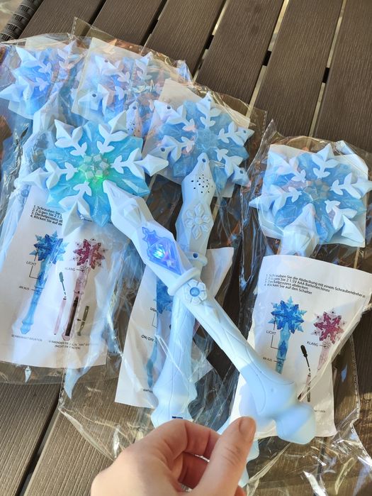 Чарівна паличка Сніжинка музична