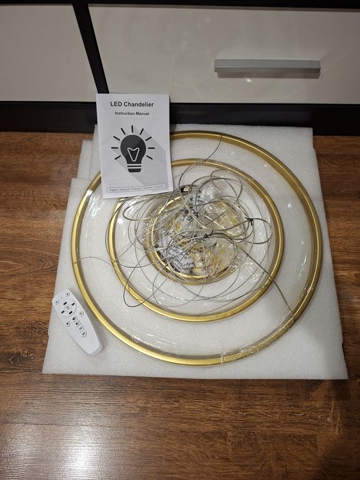 Nowoczesna wisząca lampa z 3 pierścieniami