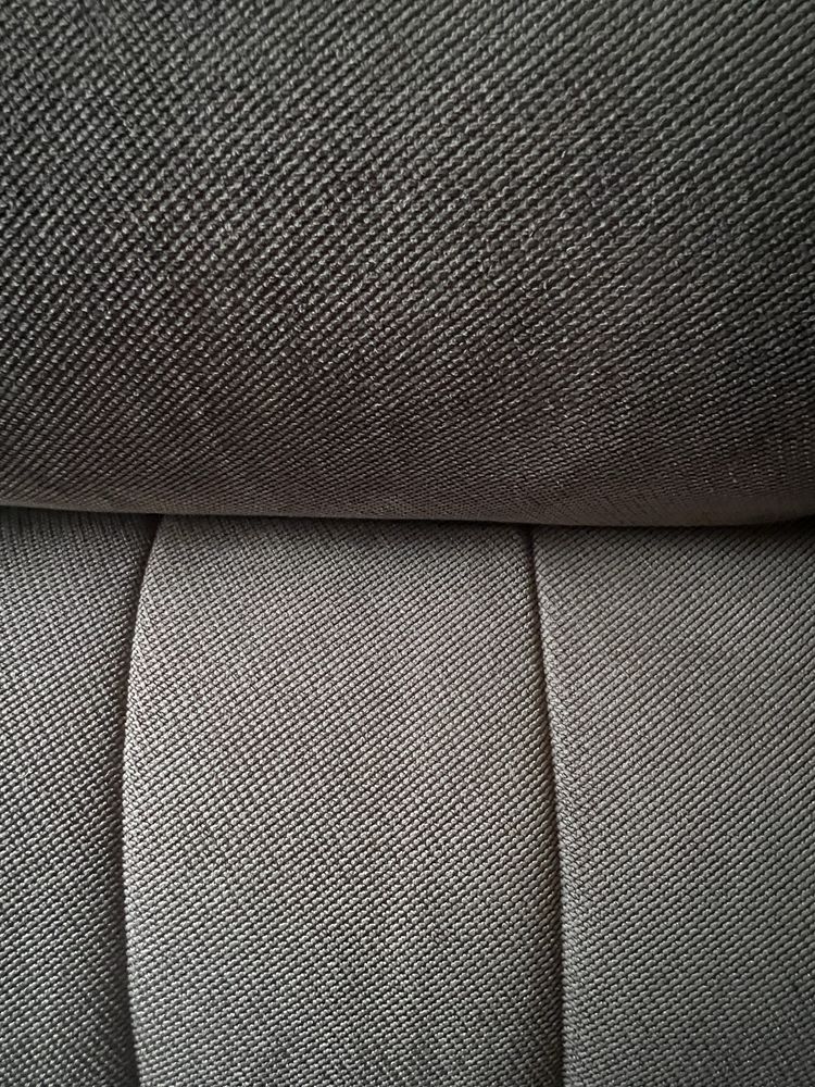 Sofa chaise-long cinzento
