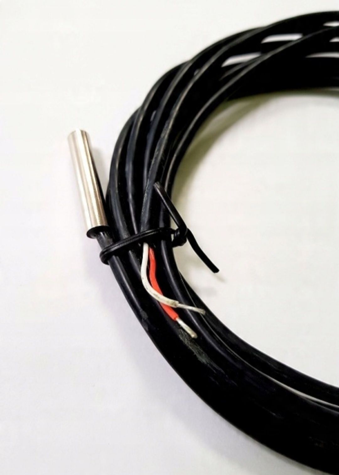 SONDA CZUJNIK TEMPERATURY x3 GD-02T

Producent: Jablotron

Model: GD-0