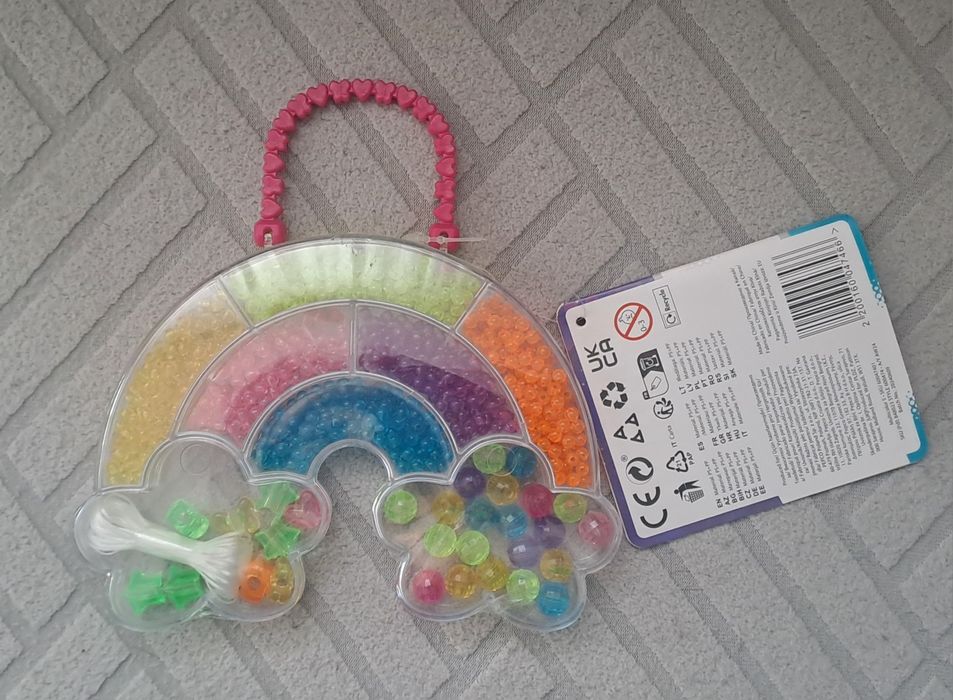 Paka ubrań dla dziewczynki w rozm. 116-122  na jesień/zima