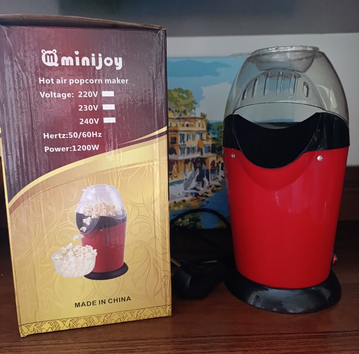 Попкорн. Машина для попкорну. Попкорниця