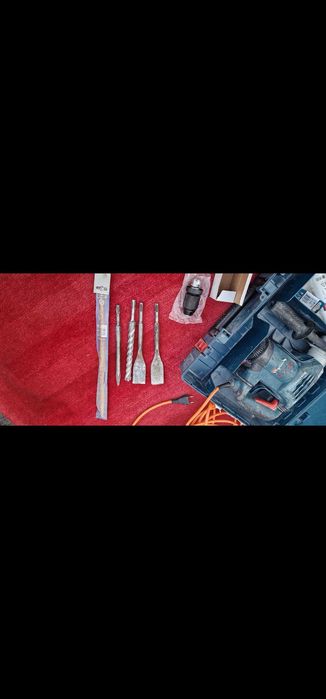 Młot, wiertarka budowlana..Bosch chodzijak rakieta..