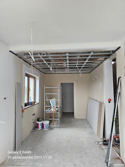 Szpachlowanie malowanie  sufity podwieszane ścianki z g.k zabudowy g.k