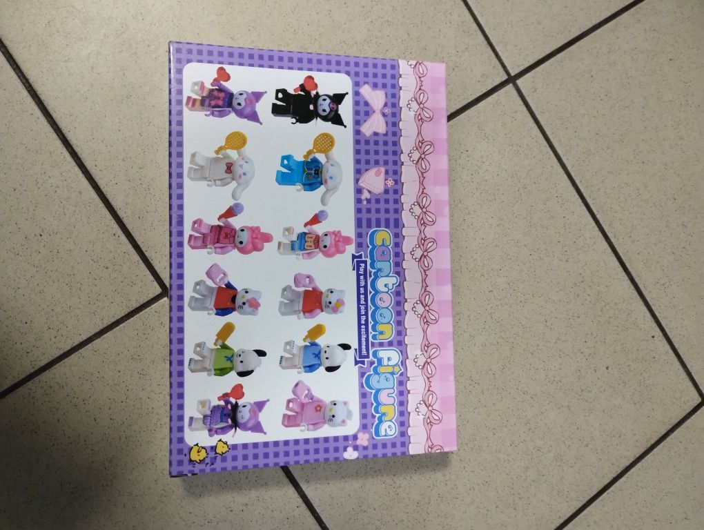 Zestaw figurek budowlanych kuromi hello kitty
