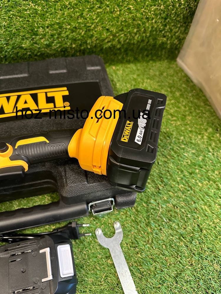 Аккумуляторна болгарка Dewalt DCG405 ( 48V, 6 AH) (безщіткова)