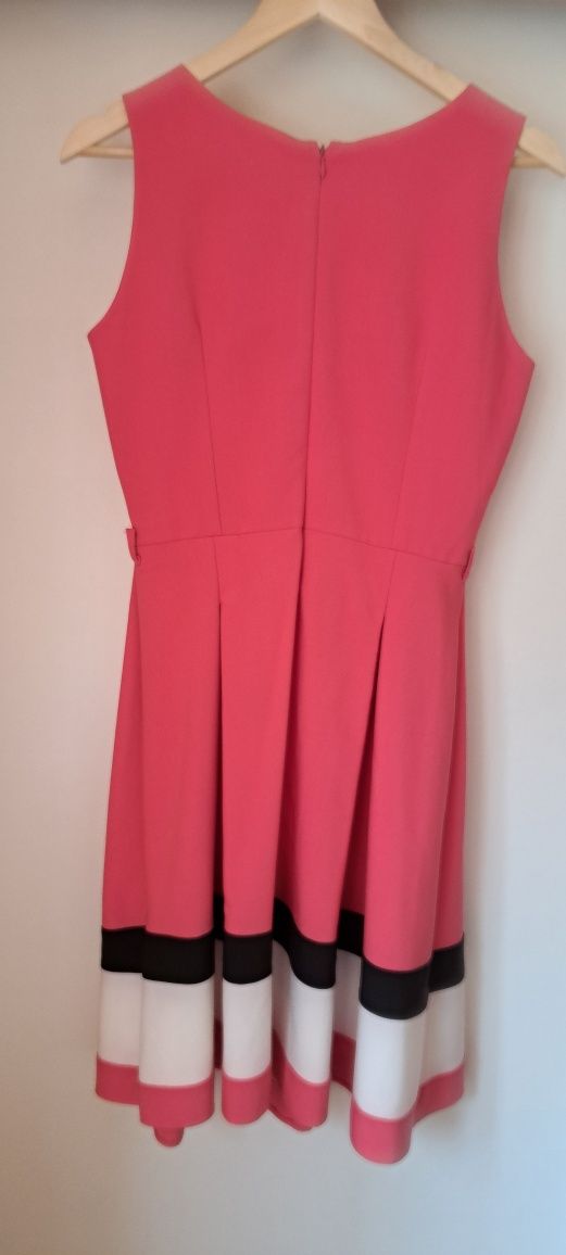 Sukienka  elegancka
