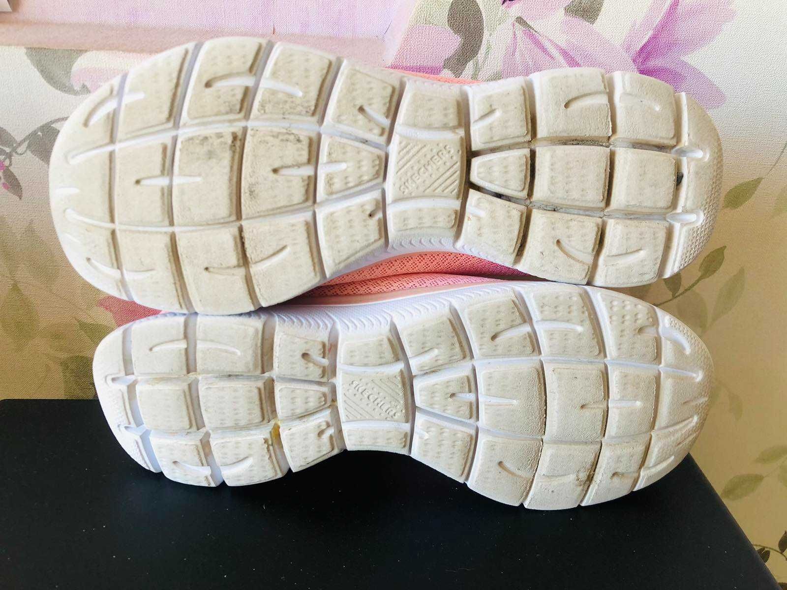 Мокасини жіночі Skechers  р. 40