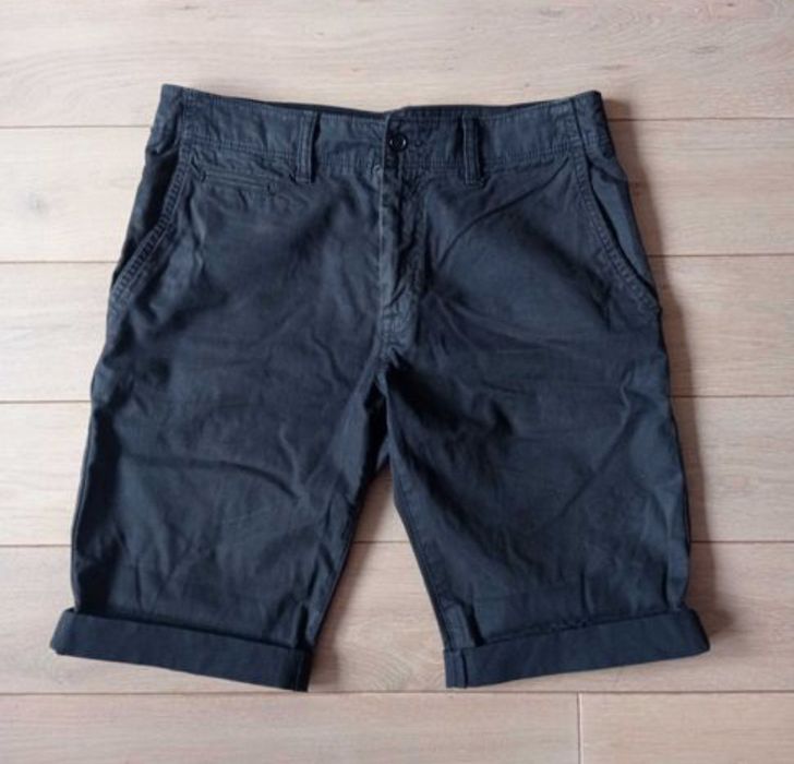 Markowe spodnie krótkie spodenki AMERICAN EAGLE OUTFITTERS 1977