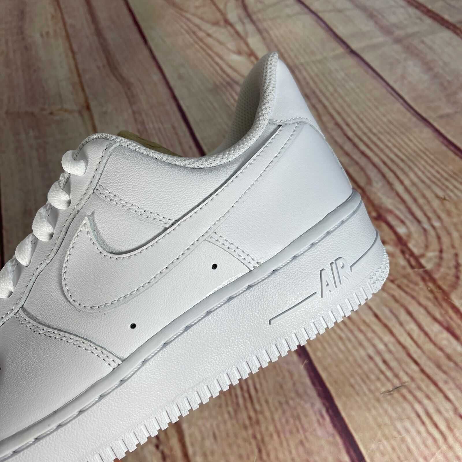 Размер 38.5 (24.5см) - Nike Air Force 1 07 Triple White - 315115-112