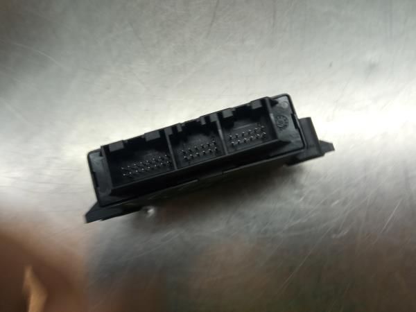 Módulo parking VOLVO V40 Cross Country (526)