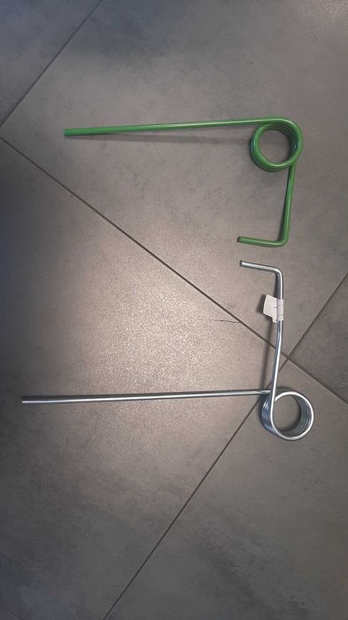 Zestaw zagarniaczy Amazone D7/D8 stojące ,grabki, pazurki