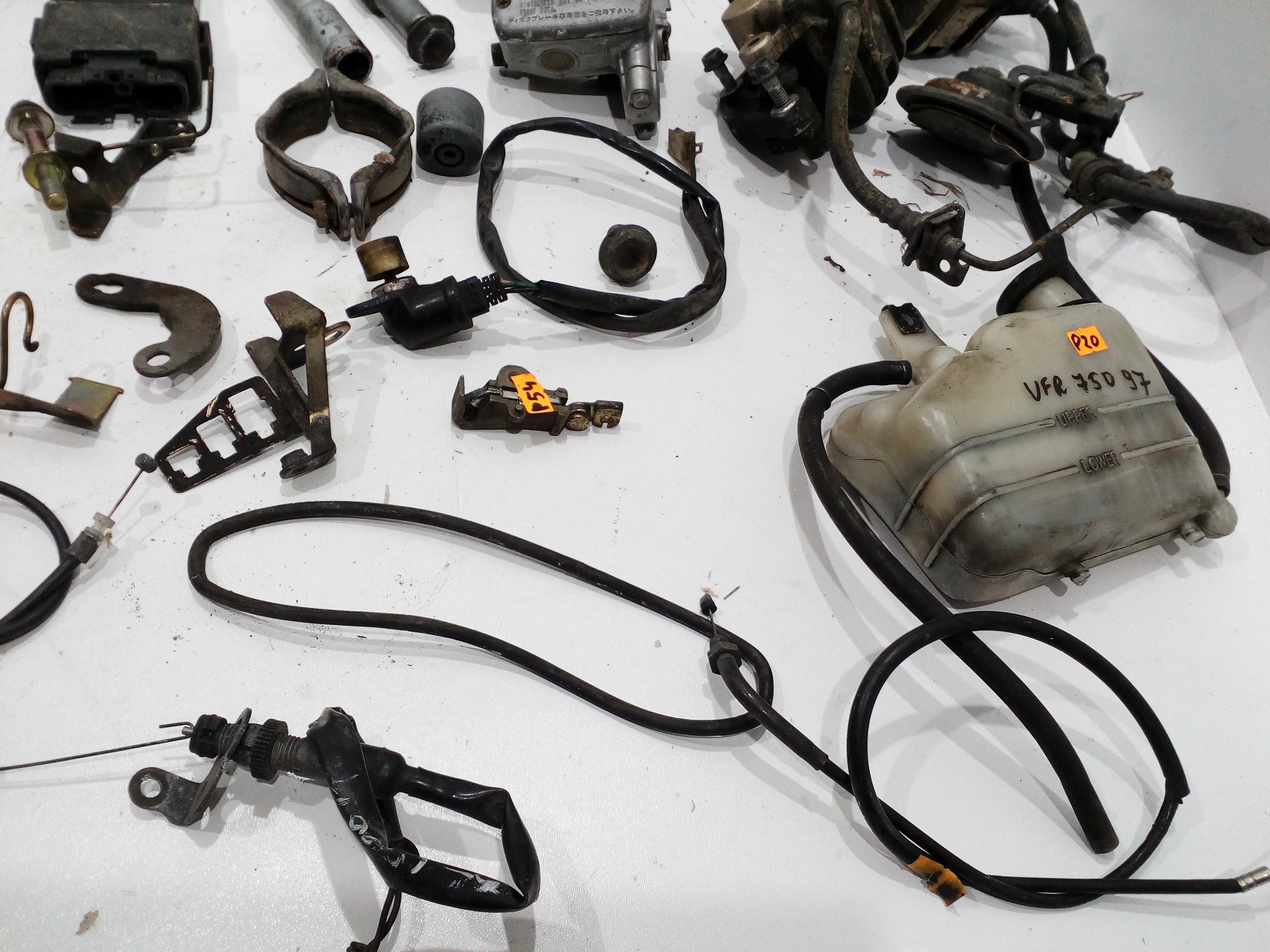 Honda vfr 750 set podnóżek moduł zapłonowy osłona uchwyt mocowanie