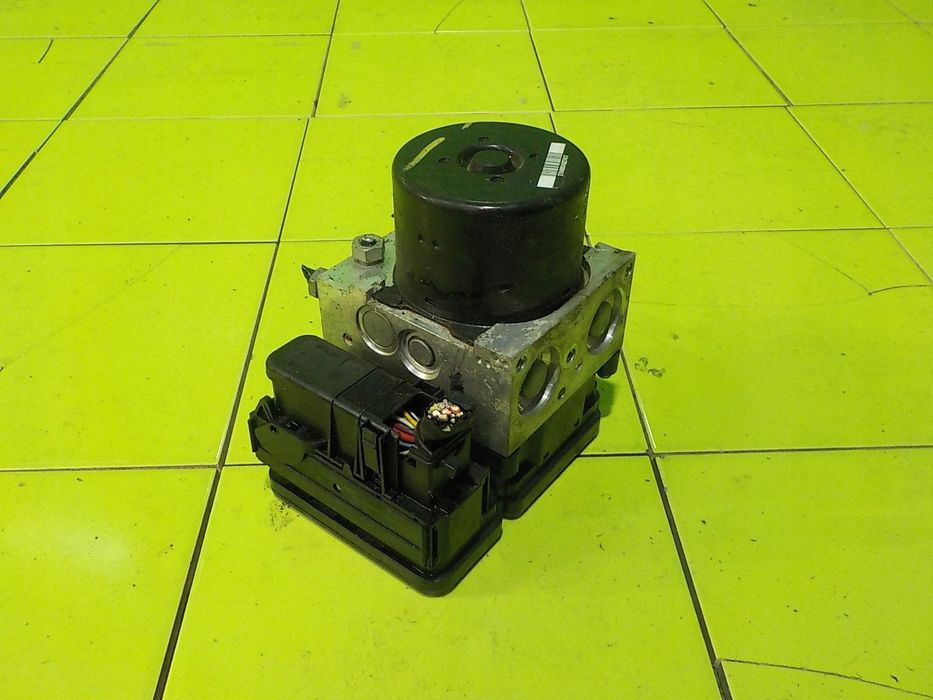 VOLVO V60 I S60 II 11r 2.4 D5 pompa ABS P31329137 10.0212-0543.4