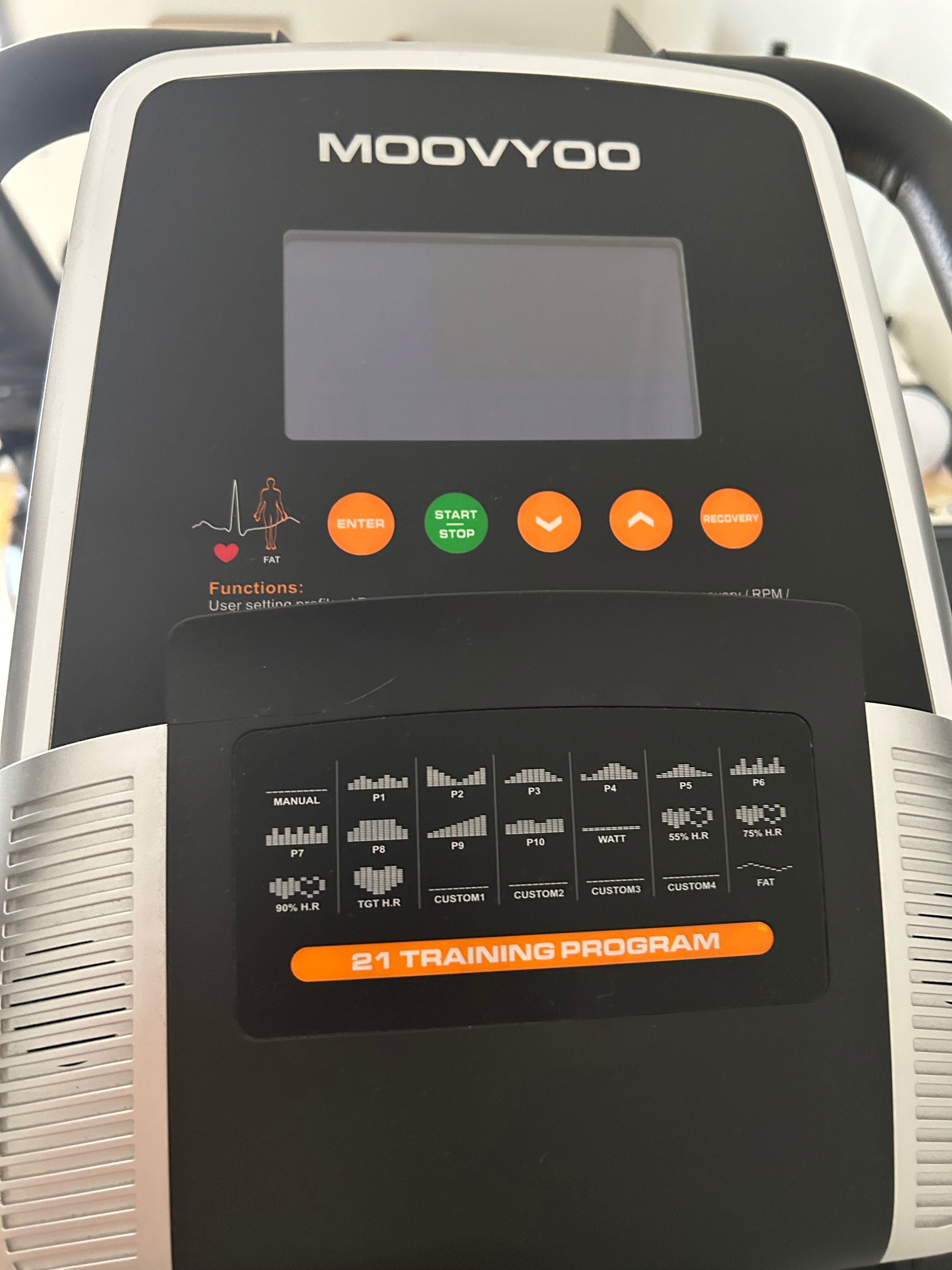 Elíptica em ótimo estado com 21 programas de desporto