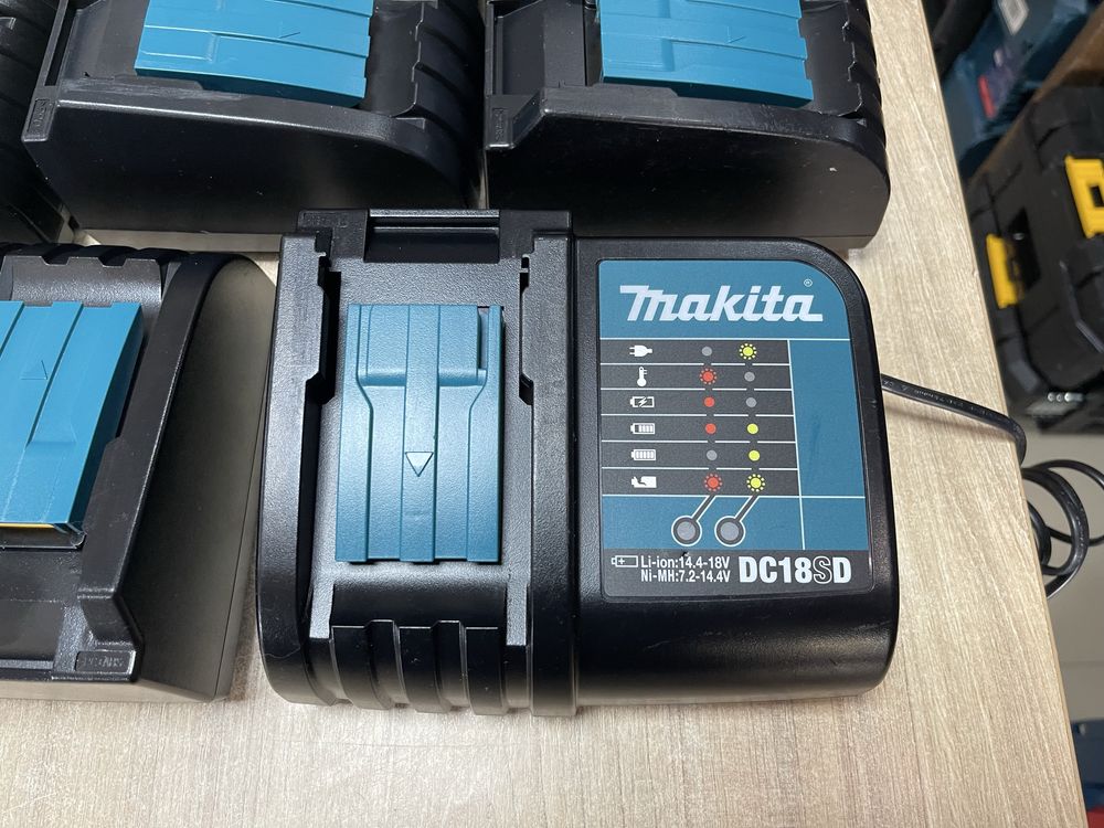 Makita DC18SD / зарядні пристрої Макіта 3.0Ah 18V