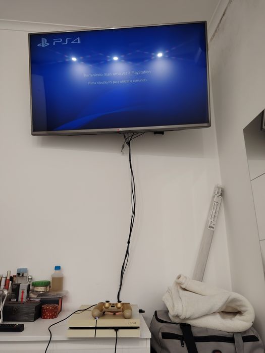 PS4 fat 500gb com comando