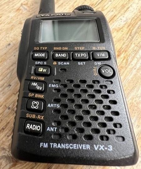 Yaesu VX-3E