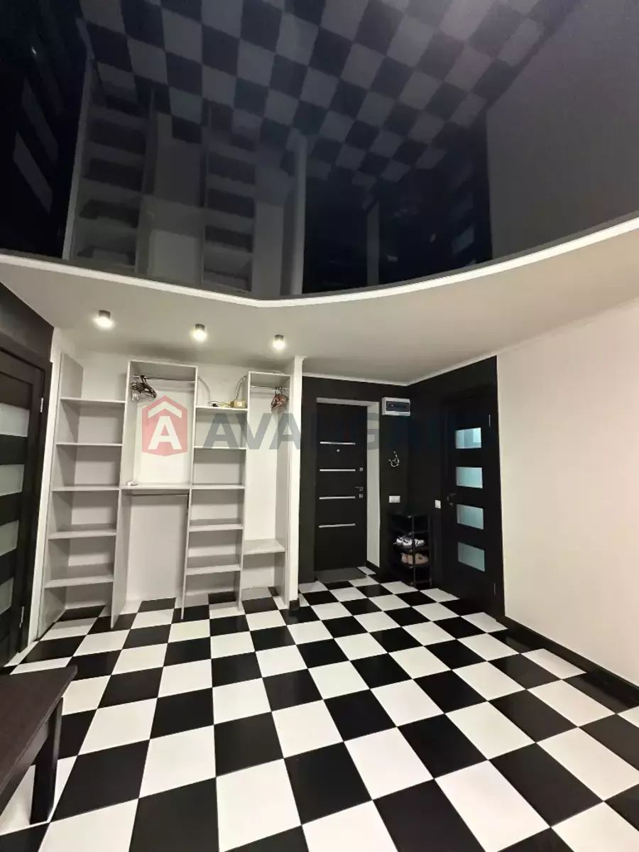Продам 2 ком кв Тополь 2