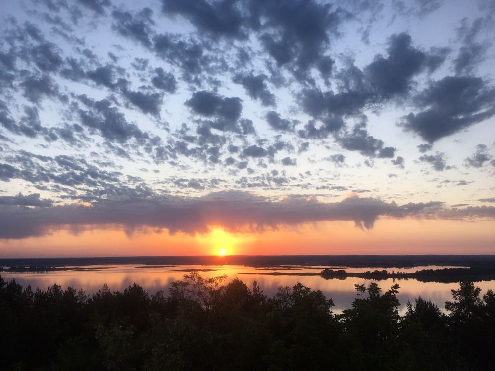 Ділянка поруч з панорамним виглядом на Дніпро, Стайки