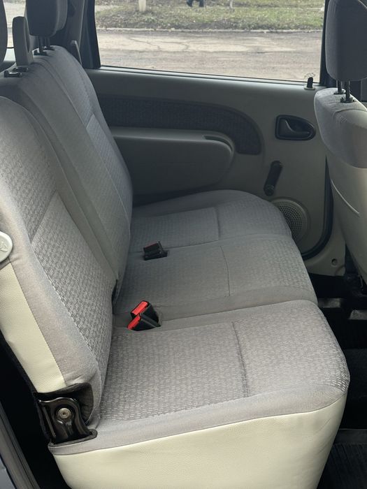 Продам       Логан