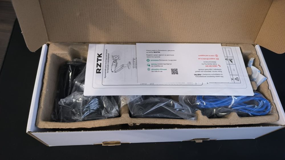 Настільне кріплення для монітору NB-F80 Black