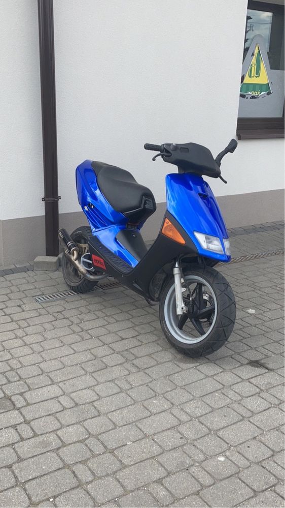 Aprilia sr 50 93r. (70cc malossi)