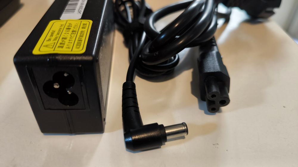 AF06 Adaptador corrente carregador transformador PC computador portáti